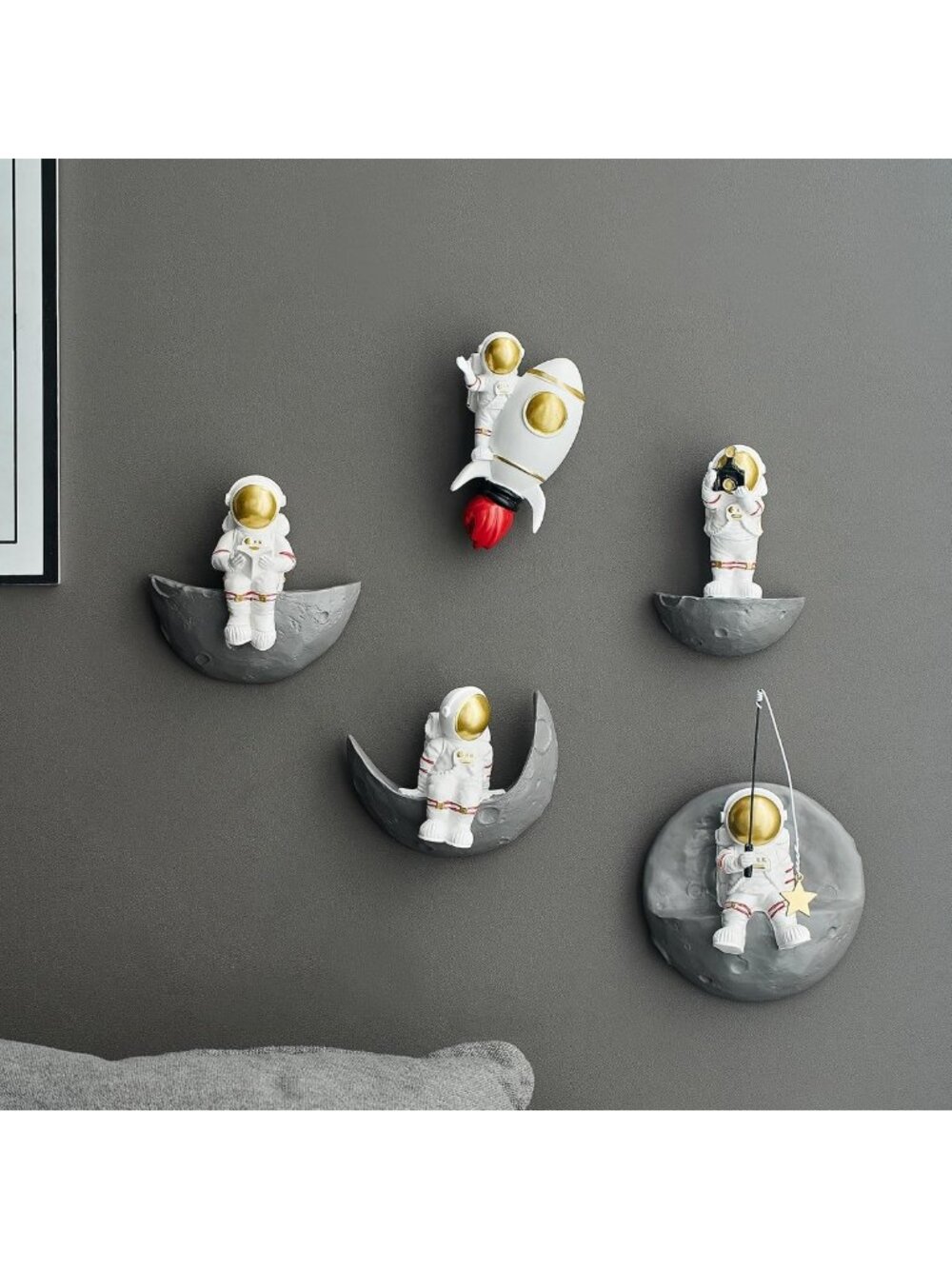 3D Space-Themed Wall Sculptures - Astronaut & Planet Home Decor Art